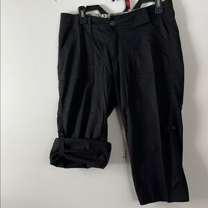 Lee Black Capris with Relaxed Fit
